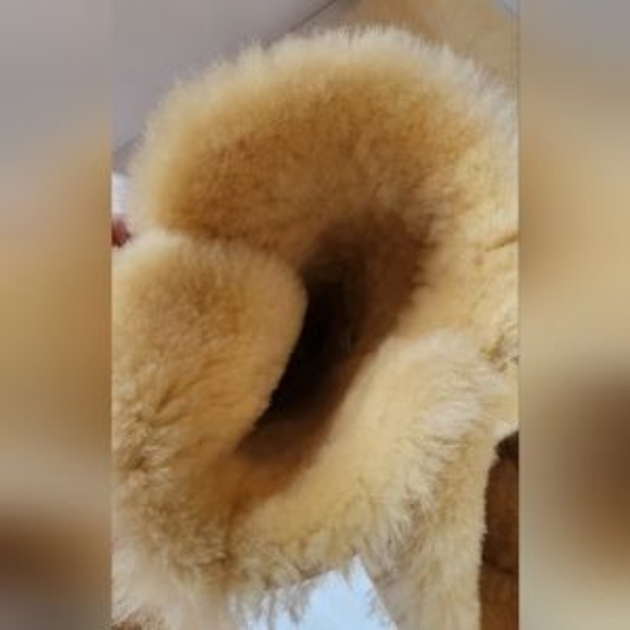 UGGS TRIPLE BUTTON BOOTS OFFERS ALWAYS WELCOME 🤗 Sz 8 - Picture 12 of 13